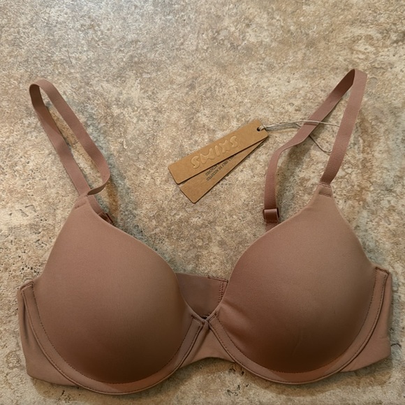 SKIMS FITS EVERYBODY T-SHIRT BRA - Picture 4 of 4